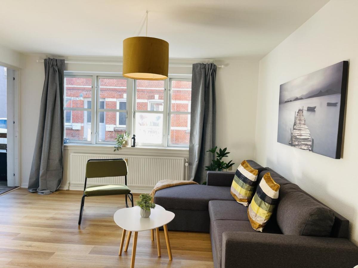 Aday - Central Terrace Apartment In Hjorring Hjørring Exterior foto